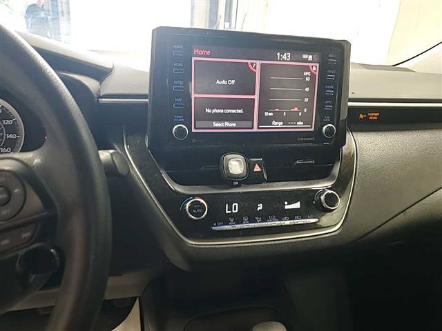 Used 2022 Toyota Corolla LE FWD image 4