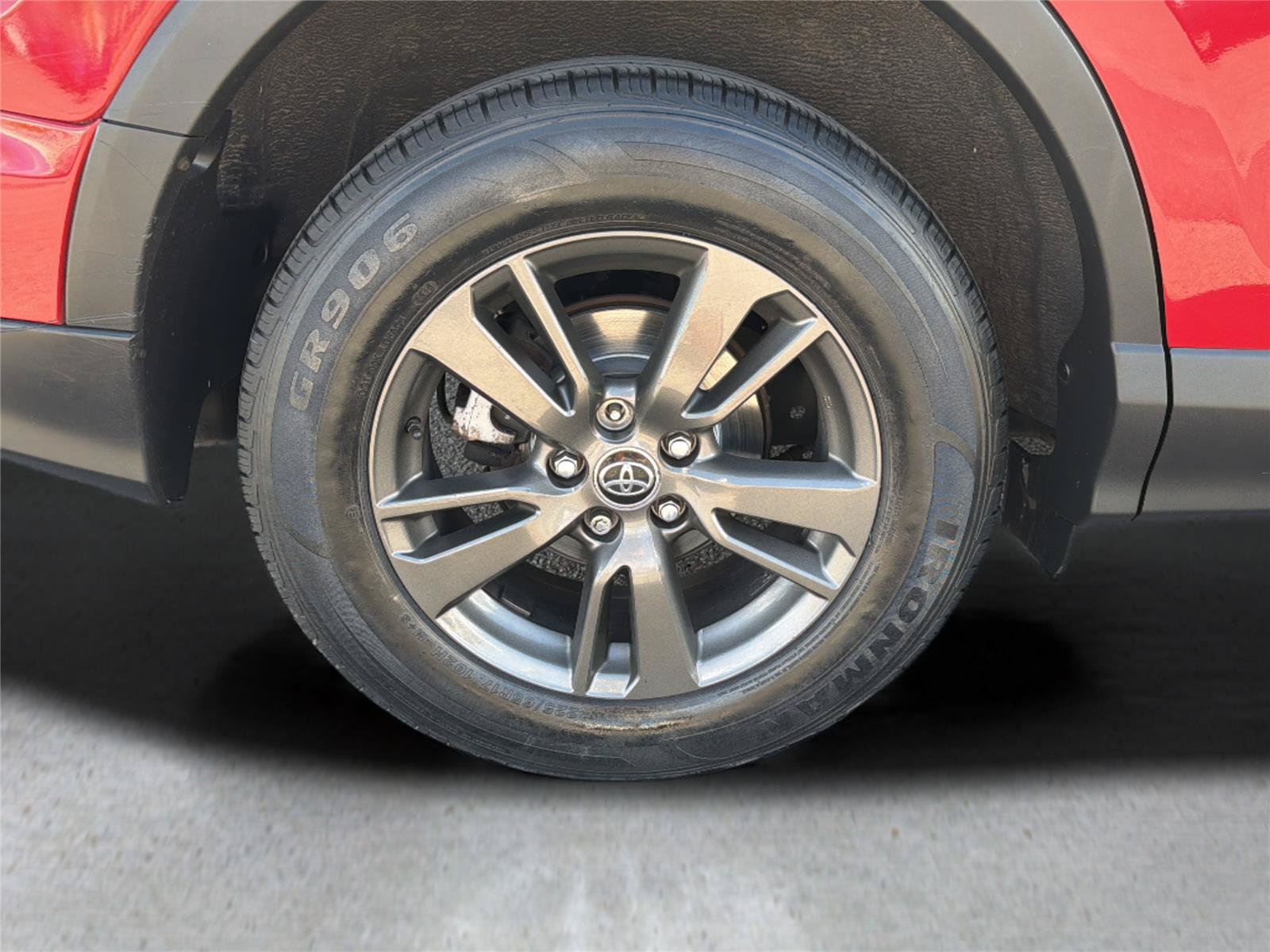 Used 2017 Toyota RAV4 XLE w/ All Weather Liner Package AWD/4WD image 33