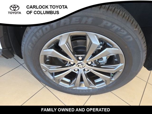 Used 2024 Toyota RAV4 Limited w/ Advanced Technology Package AWD/4WD image 10