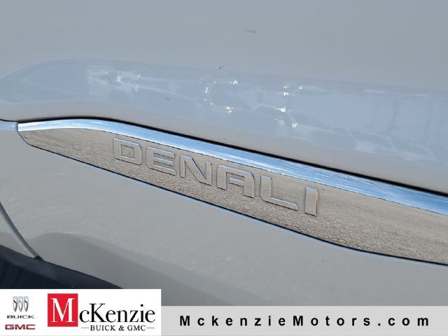 Used 2019 GMC Acadia Denali w/ Technology Package FWD image 33