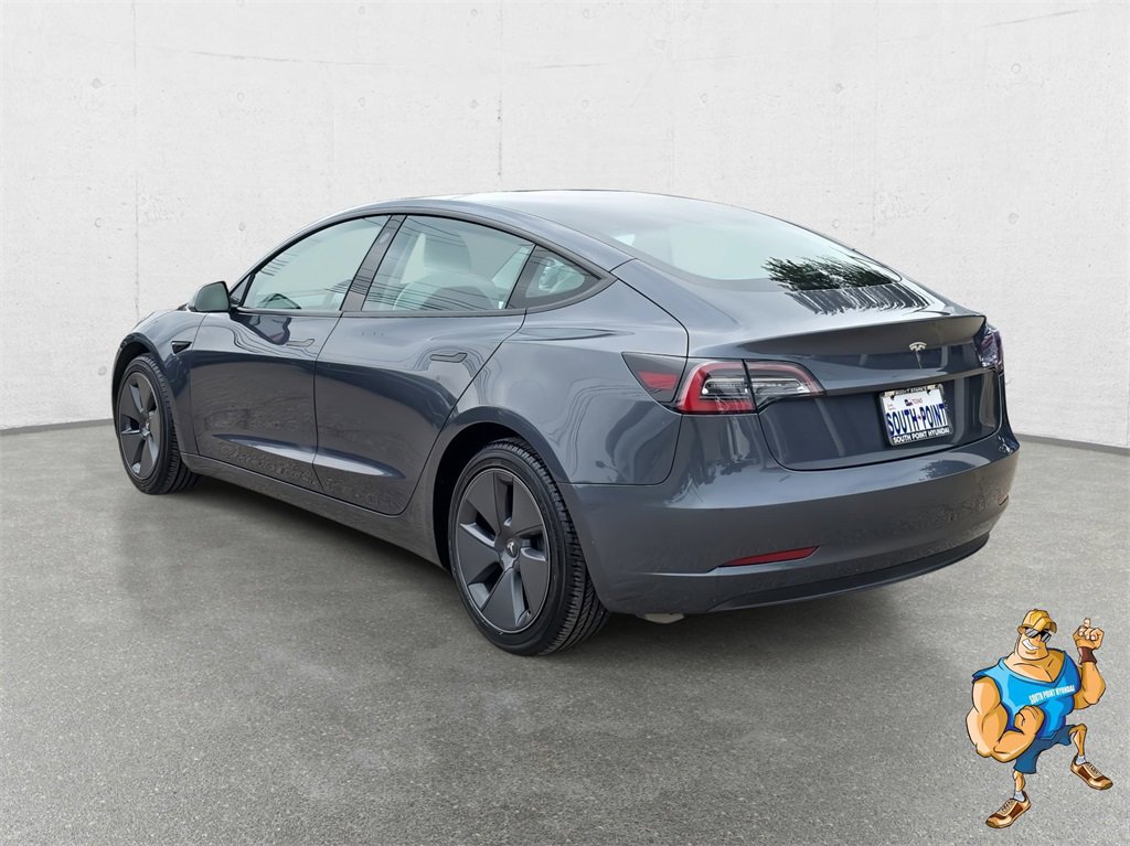 Used 2023 Tesla Model 3 Standard Range image 7