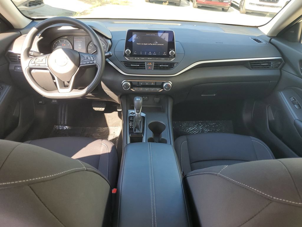 Certified 2025 Nissan Altima 2.5 S FWD image 19