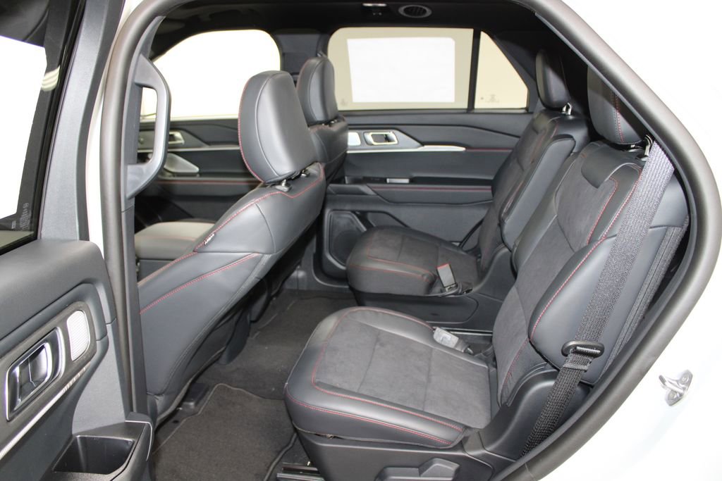 New 2026 Ford Explorer ST image 26