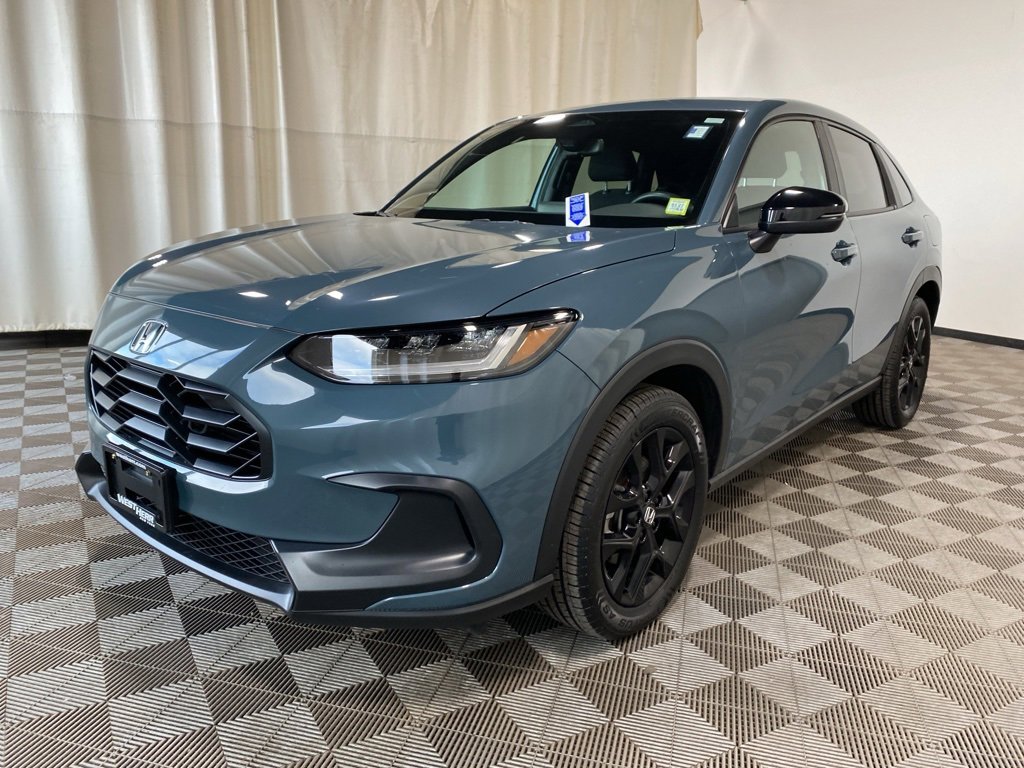 Used 2023 Honda HR-V Sport image 3
