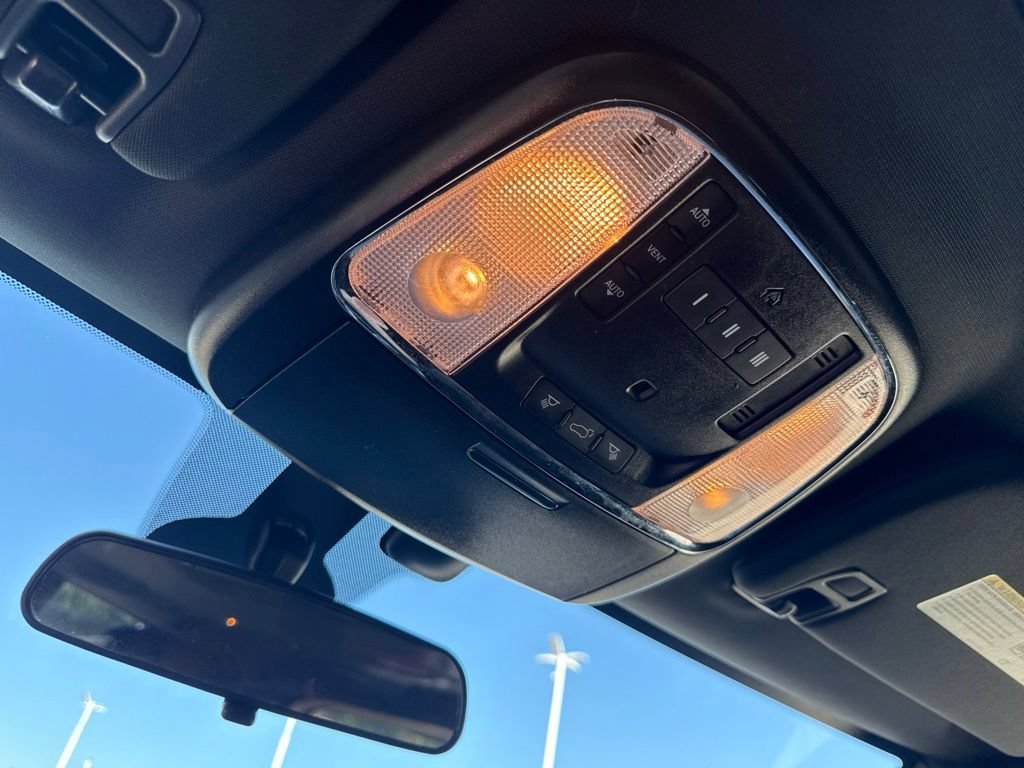 Used 2021 Jeep Grand Cherokee Laredo X AWD/4WD image 36