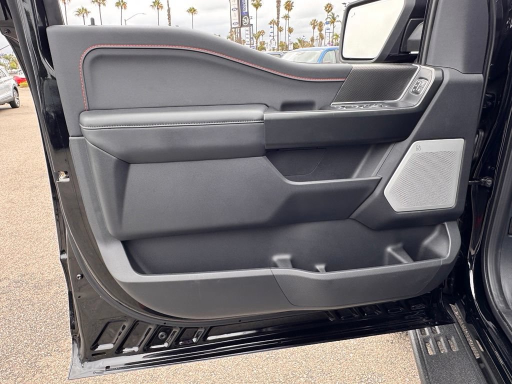 Used 2025 Ford F150 Raptor AWD/4WD image 15