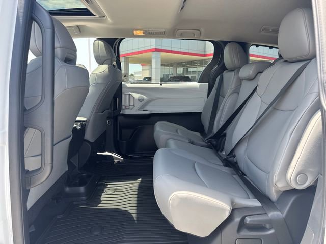 New 2026 Toyota Sienna XLE FWD image 13