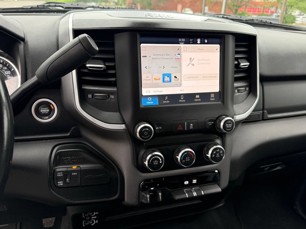Used 2024 RAM 2500 Big Horn AWD/4WD image 21
