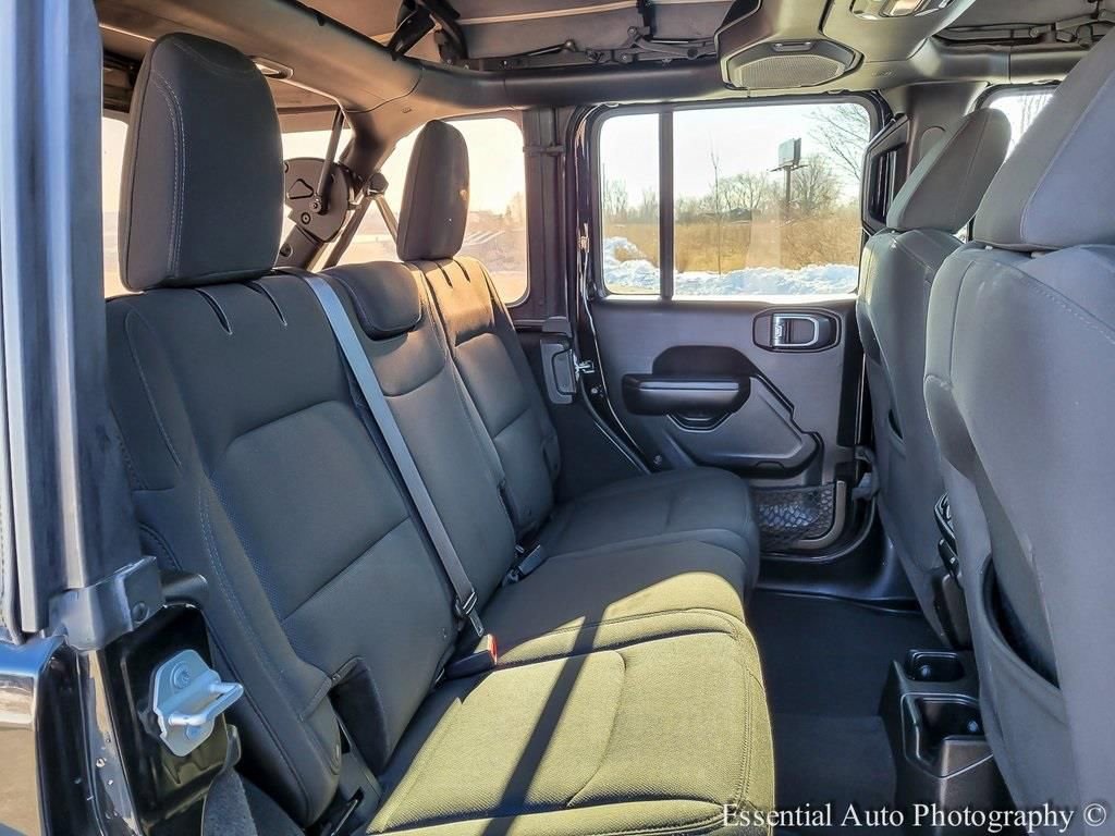 Used 2018 Jeep Wrangler Unlimited Sport S image 27
