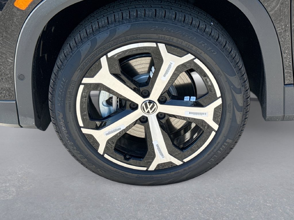 New 2026 Volkswagen Tiguan SE R-Line AWD/4WD image 18