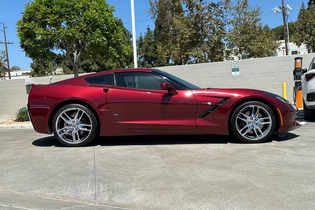 Used 2017 Chevrolet Corvette Stingray Coupe RWD image 5