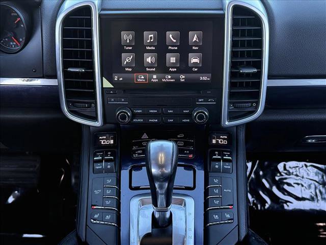 Used 2017 Porsche Cayenne image 18