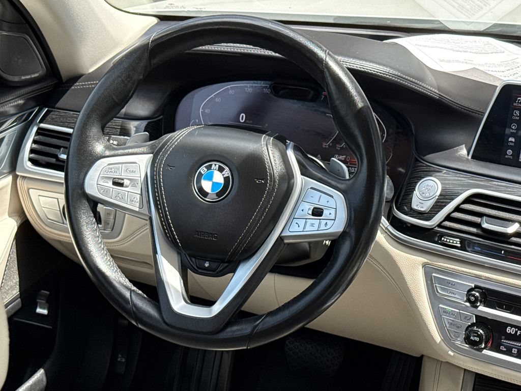 Used 2022 BMW 750Li xDrive AWD/4WD image 14