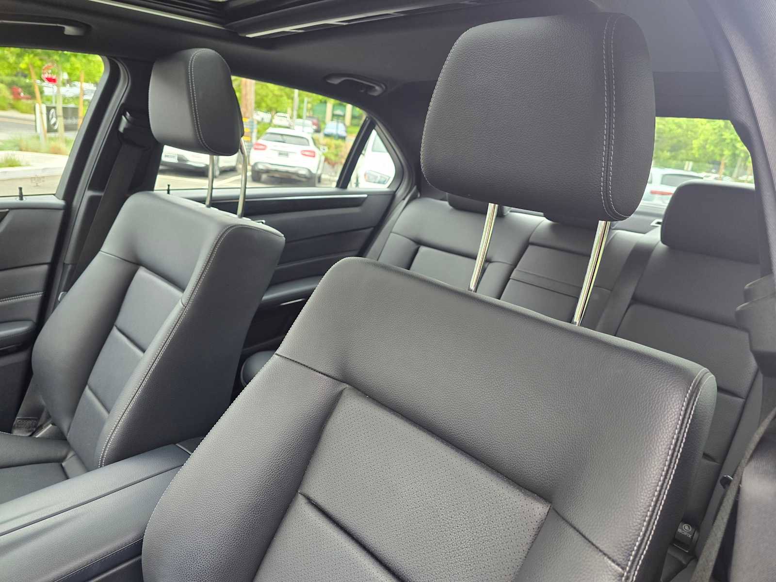 Used 2014 Mercedes-Benz E 350 Sedan image 24