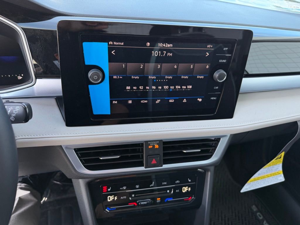 New 2026 Volkswagen Taos SE AWD/4WD image 24