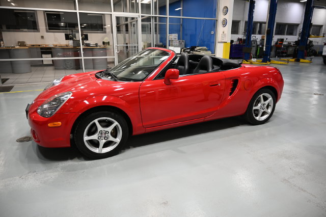 Used 2003 Toyota MR2 RWD image 10
