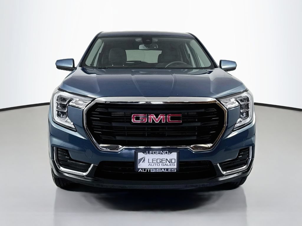 Used 2024 GMC Terrain SLE AWD/4WD image 2