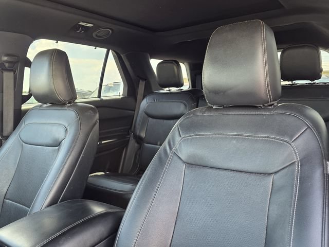 Used 2020 Ford Explorer Limited AWD/4WD image 12
