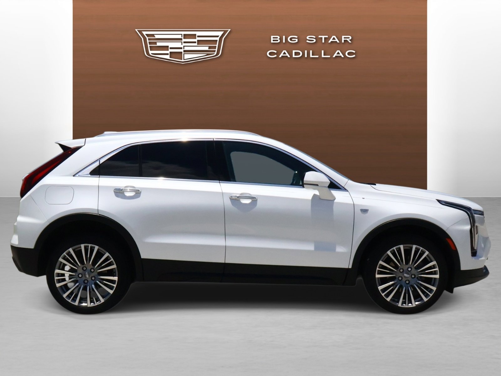 Used 2024 Cadillac XT4 Premium Luxury AWD/4WD image 6