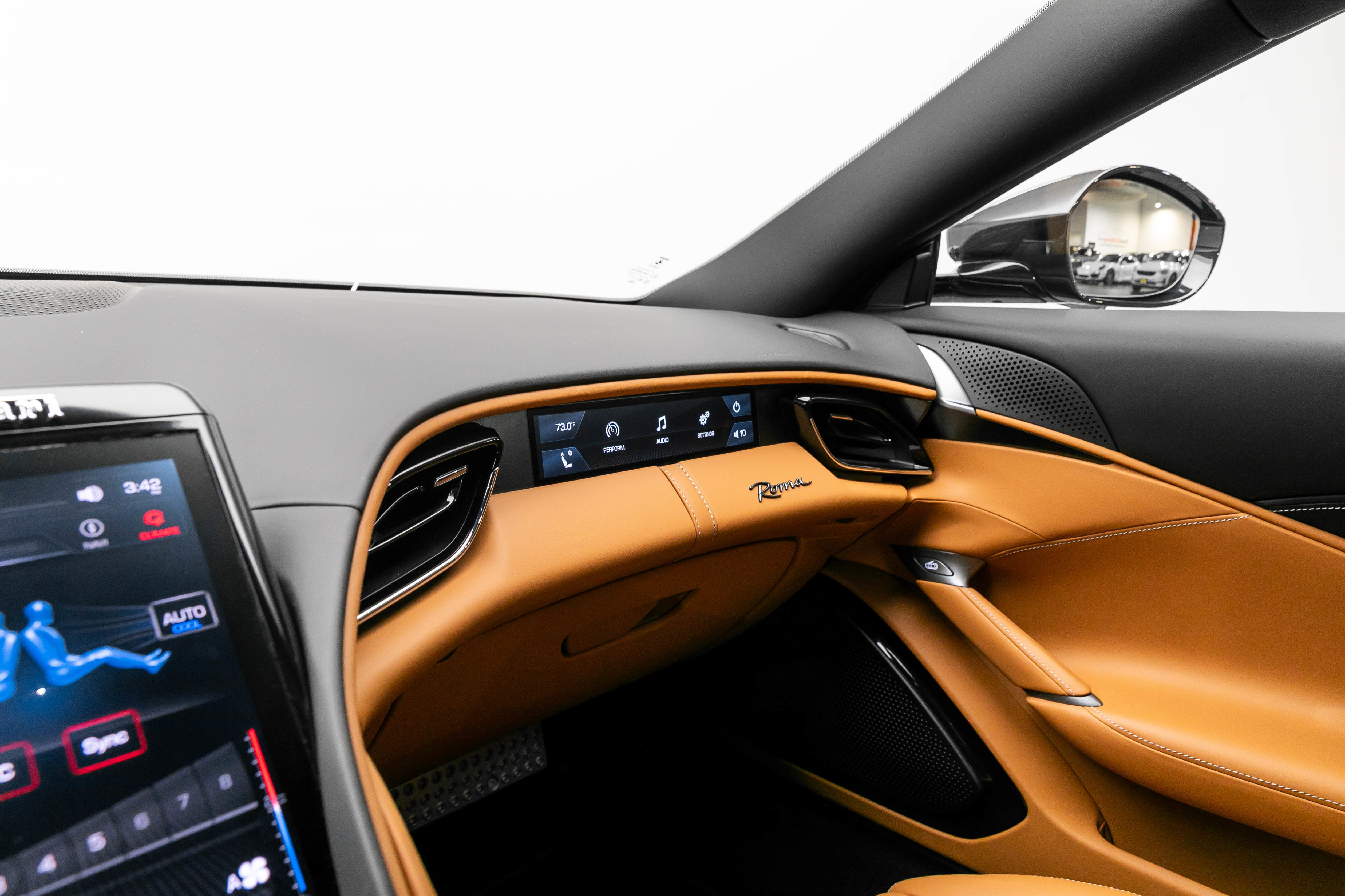 Certified 2024 Ferrari Roma image 29