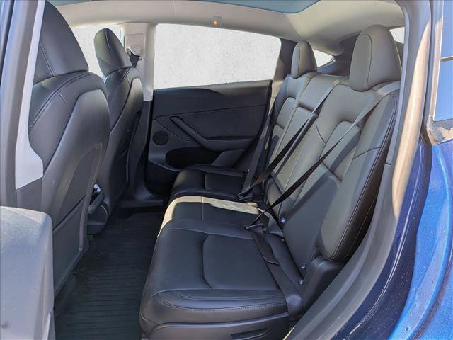 Used 2024 Tesla Model Y Long Range AWD/4WD image 19