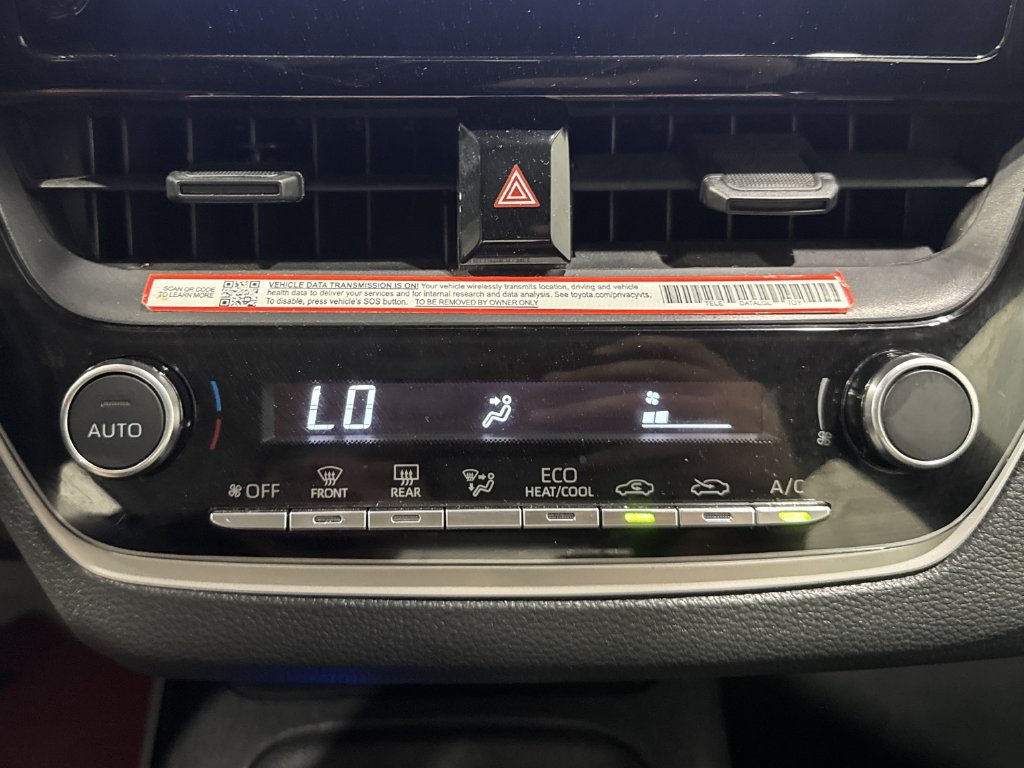 Used 2025 Toyota Corolla LE FWD image 30