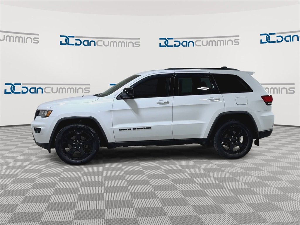 Used 2018 Jeep Grand Cherokee Laredo image 6