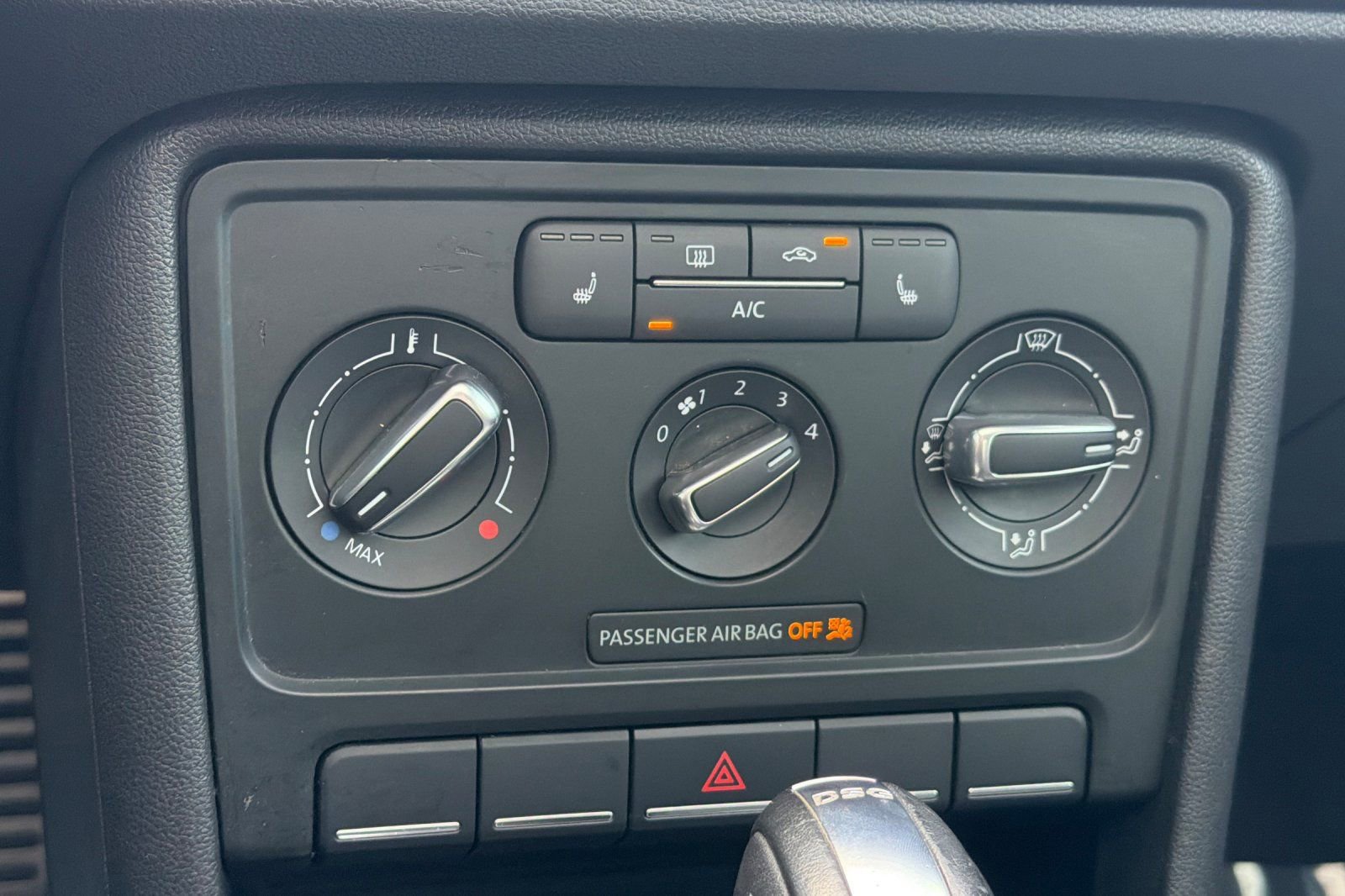 Used 2014 Volkswagen Beetle R-Line image 18