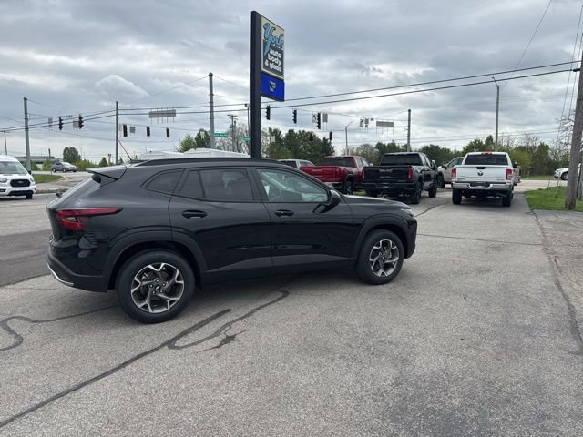 New 2026 Chevrolet Trax LT w/ Driver Confidence Package FWD image 7