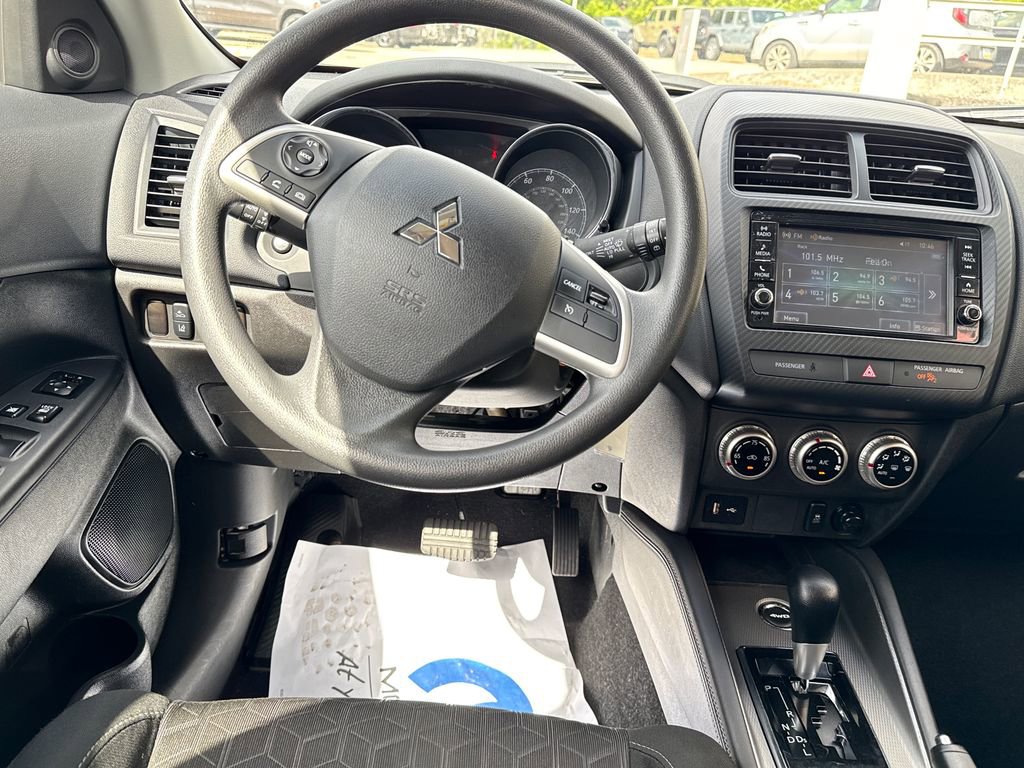 Used 2025 Mitsubishi Outlander Sport ES AWD/4WD image 13