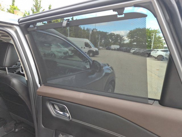 Used 2022 Nissan Rogue Platinum w/ Head-Up Display Package AWD/4WD image 14