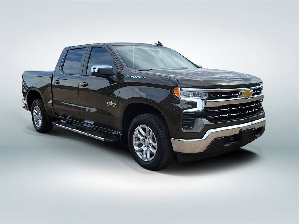 Used 2024 Chevrolet Silverado 1500 LT RWD image 2