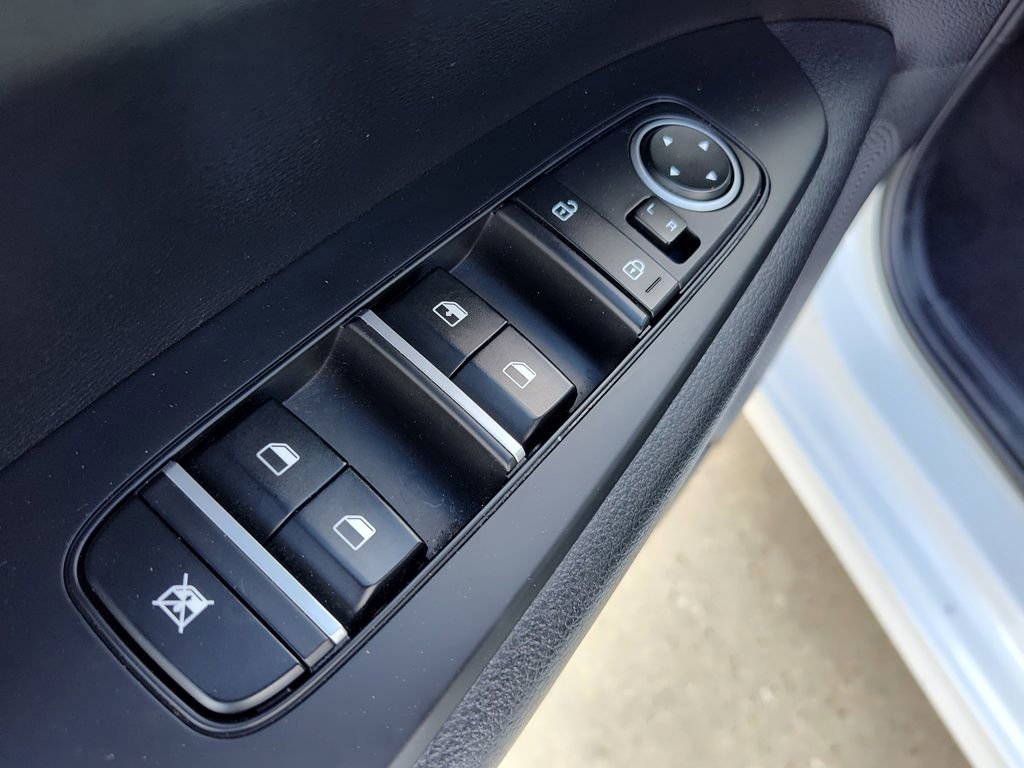 Used 2023 Kia Forte LXS image 19