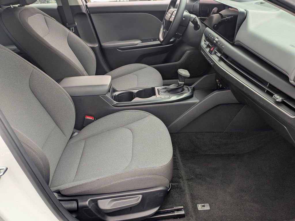 Used 2025 Kia K4 FWD image 39