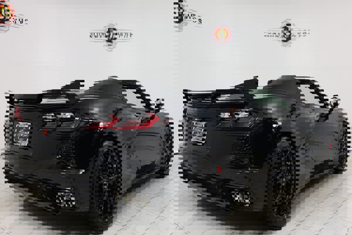 Used 2022 Chevrolet Corvette Stingray Premium Conv w/ Z51 Performance Package image 3