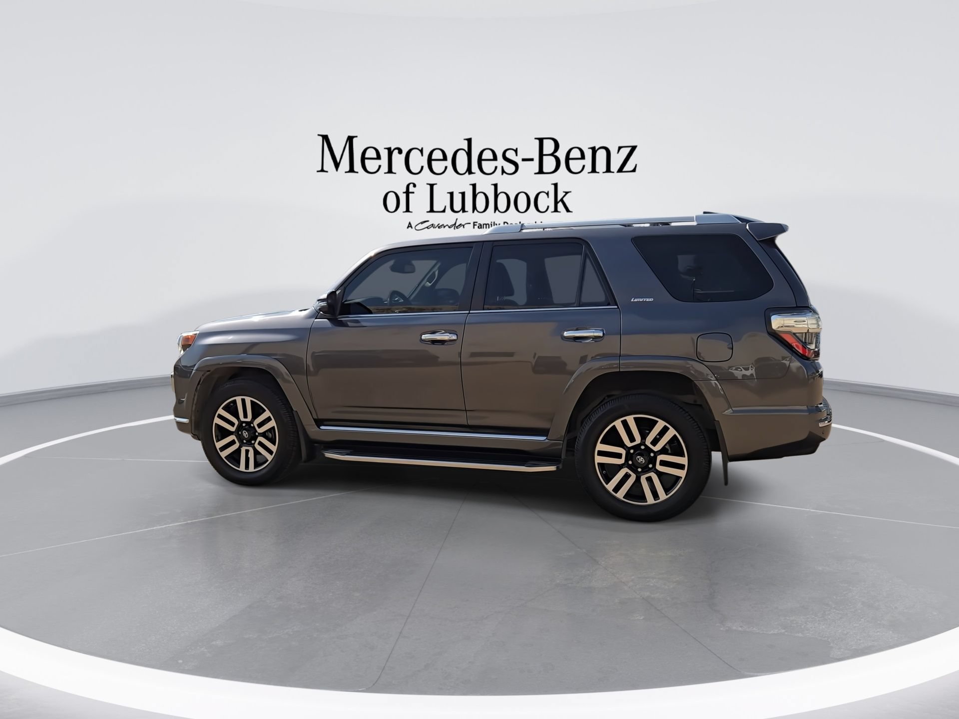 Used 2021 Toyota 4Runner Limited AWD/4WD image 6