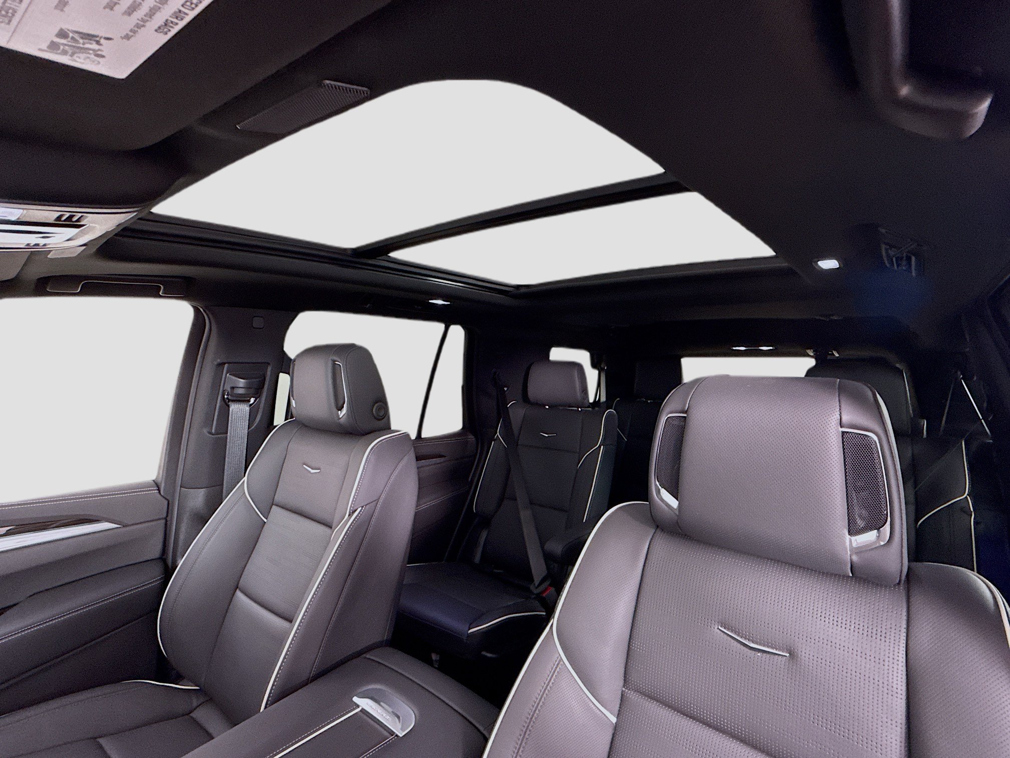 Used 2025 Cadillac Escalade Premium Luxury w/ Touring Package AWD/4WD image 25