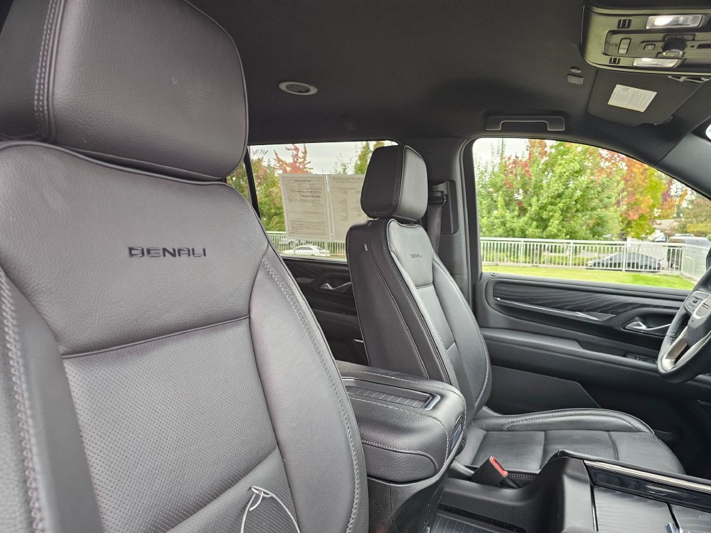 Used 2024 GMC Yukon XL Denali w/ Max Trailering Package AWD/4WD image 11