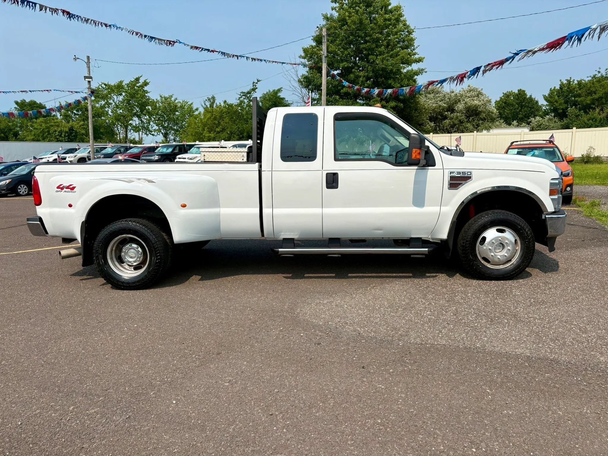 Used 2009 Ford F350 Lariat AWD/4WD image 6