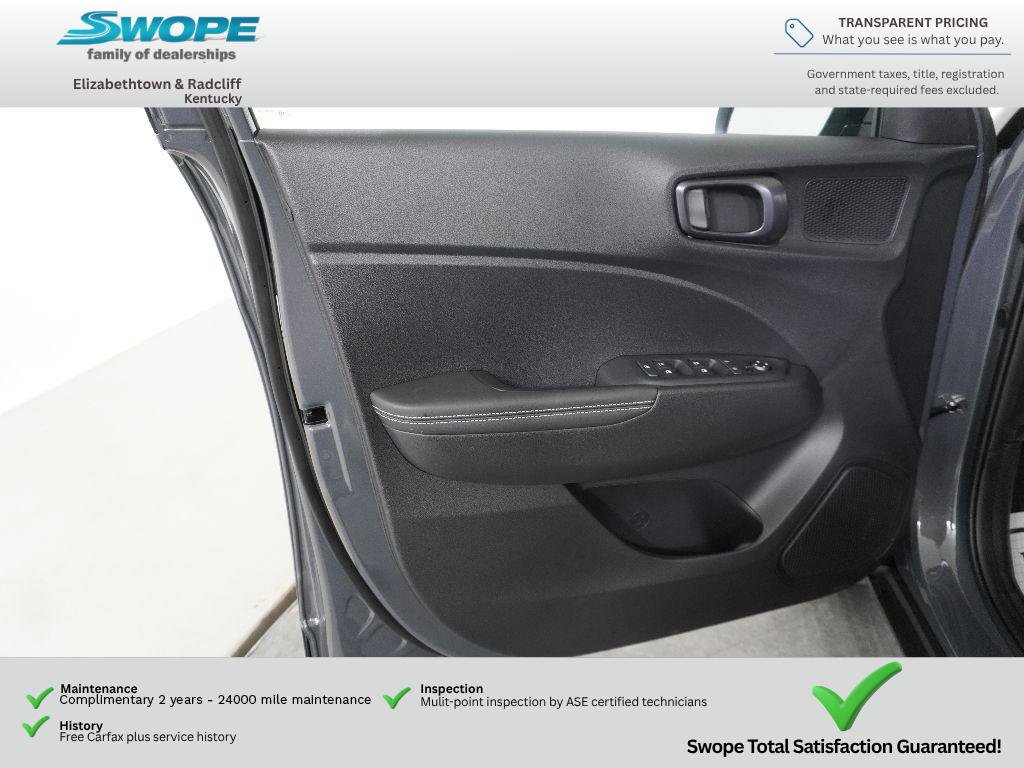 Used 2026 Hyundai Venue SEL FWD image 13