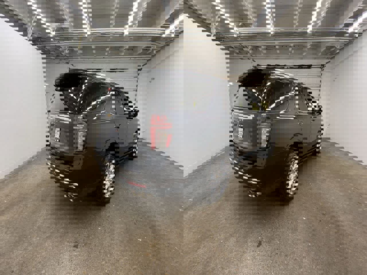 Used 2024 Chevrolet Tahoe High Country w/ Premium Package image 6