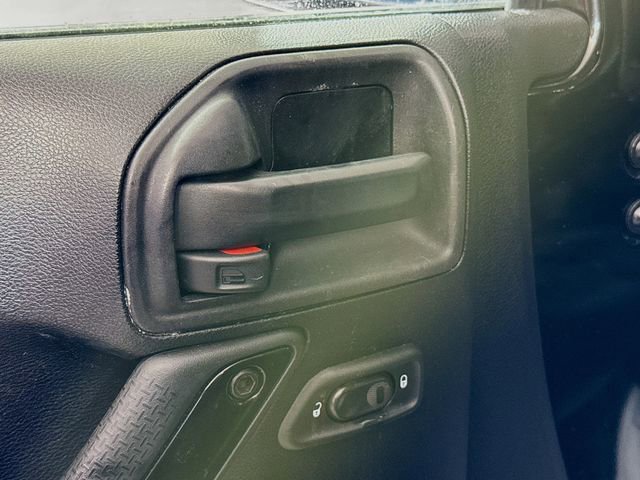 Used 2014 Jeep Wrangler Unlimited Sahara image 16