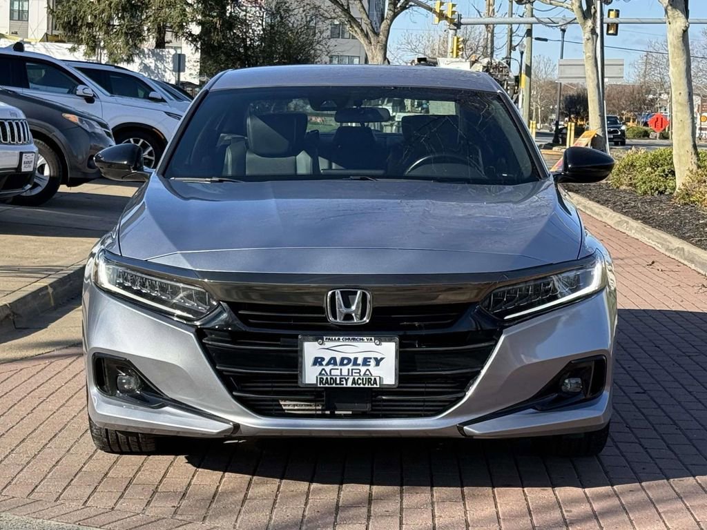 Used 2022 Honda Accord Sport image 2