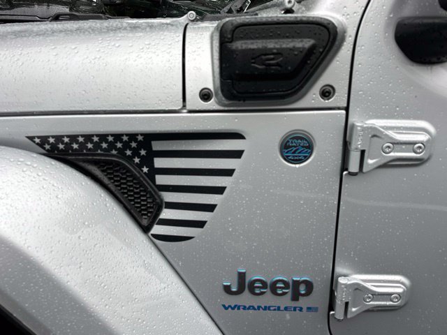 Used 2024 Jeep Wrangler Unlimited w/ Convenience Group AWD/4WD image 23