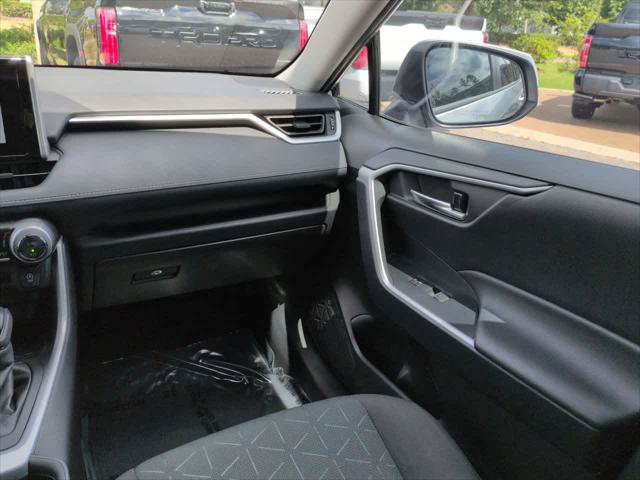 Certified 2024 Toyota RAV4 XLE w/ Convenience Package FWD image 16