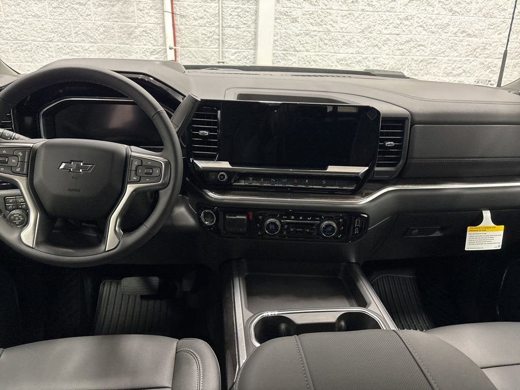 New 2026 Chevrolet Silverado 2500 LTZ w/ LTZ Plus Package AWD/4WD image 14