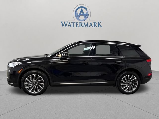 Used 2025 Lincoln Corsair Reserve w/ Equipment Group 202A FWD image 2