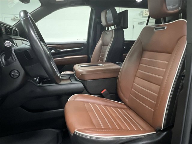 Used 2023 GMC Yukon XL Denali Ultimate w/ LPO, Floor Liner Package image 24