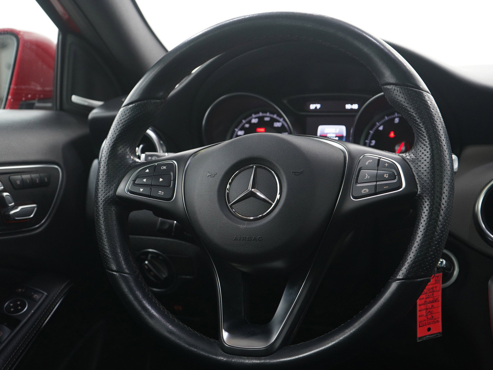 Used 2019 Mercedes-Benz GLA 250 4MATIC w/ Premium Package image 14