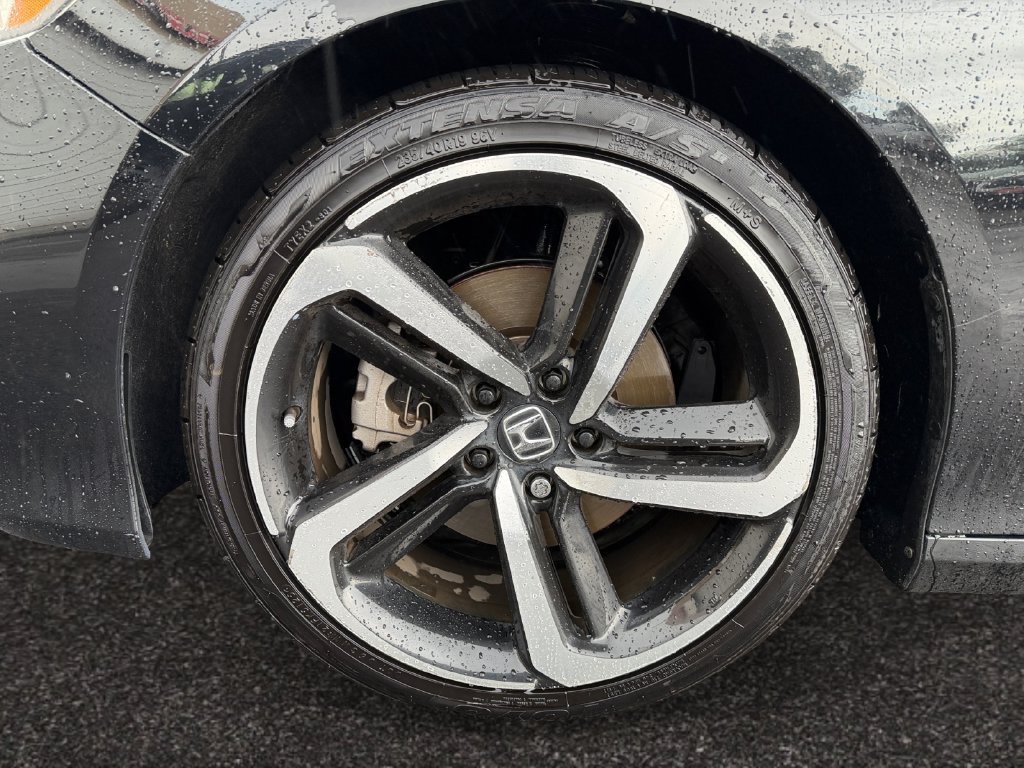 Used 2018 Honda Accord Sport image 14